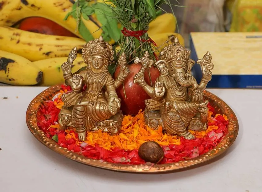 Diwali 2024 Laxmi-Ganesh idol should not be bought for Diwali: लक्ष्मी-गणेश  की कैसी नहीं खरीदनी चाहिए मूर्ति | Jansatta