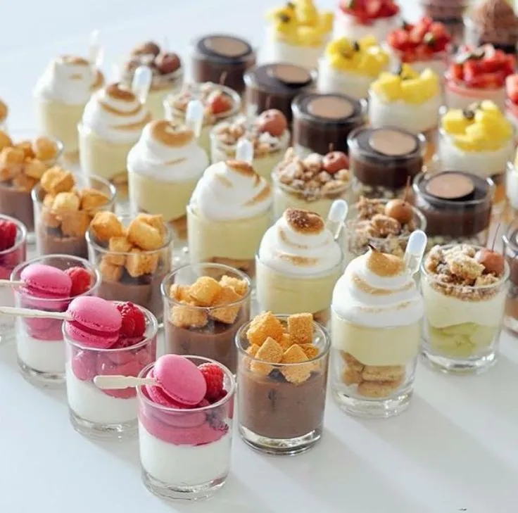 Romantic ideas, wedding desert ideas, wedding cake ideas, desert bar, do it  yourself wedding cake ideas, wedding on a budget #romantic #Soulmates  #desertbar #weddingcake #weddinghacks #doityourselfwedding