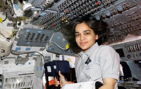 कितना सुरक्षित था कल्पना चावला का यान, जिसमें भरी आखिरी उड़ान - Education  AajTak