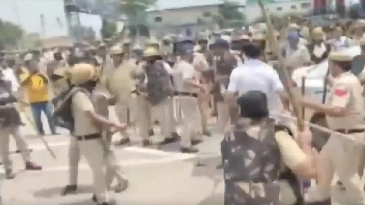 हरियाणा: करनाल में किसानों पर हुआ लाठीचार्ज, विरोध में रोहतक-पानीपत हाईवे  जाम - Gohana Road Jam By Farmers Rohtak Panipat national Highway protest  anger NTC - AajTak