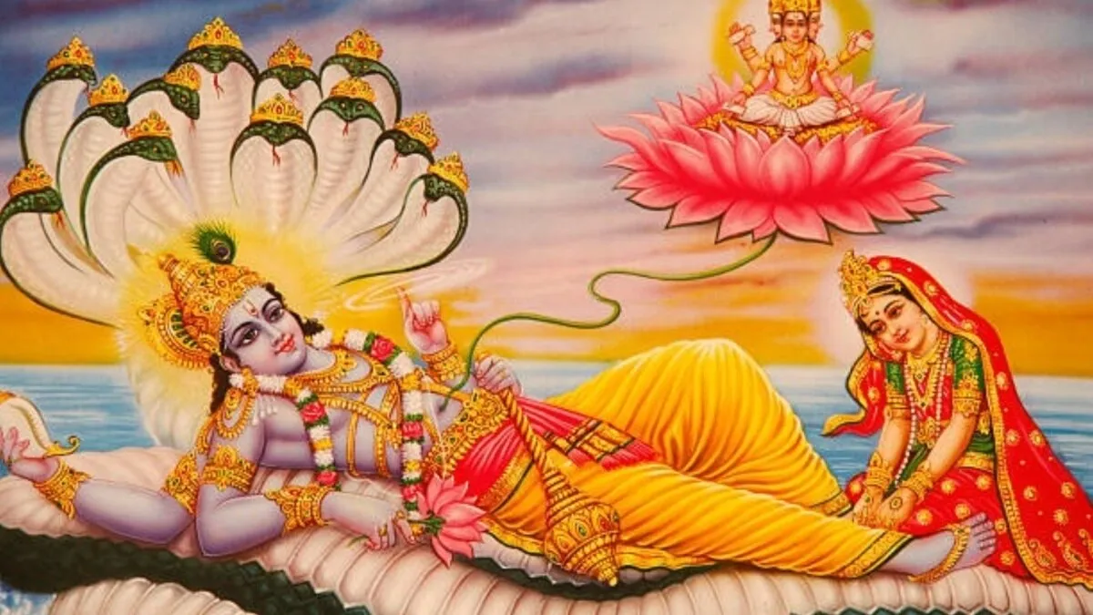 Malmas 2023: मलमास के दौरान जरूर करें ये 5 उपाय, बनी रहेगी श्री हरि की कृपा  - malmas 2023 date 18 july upay or remedies for growth luck lord vishnu maa  laxami tlifdn - AajTak