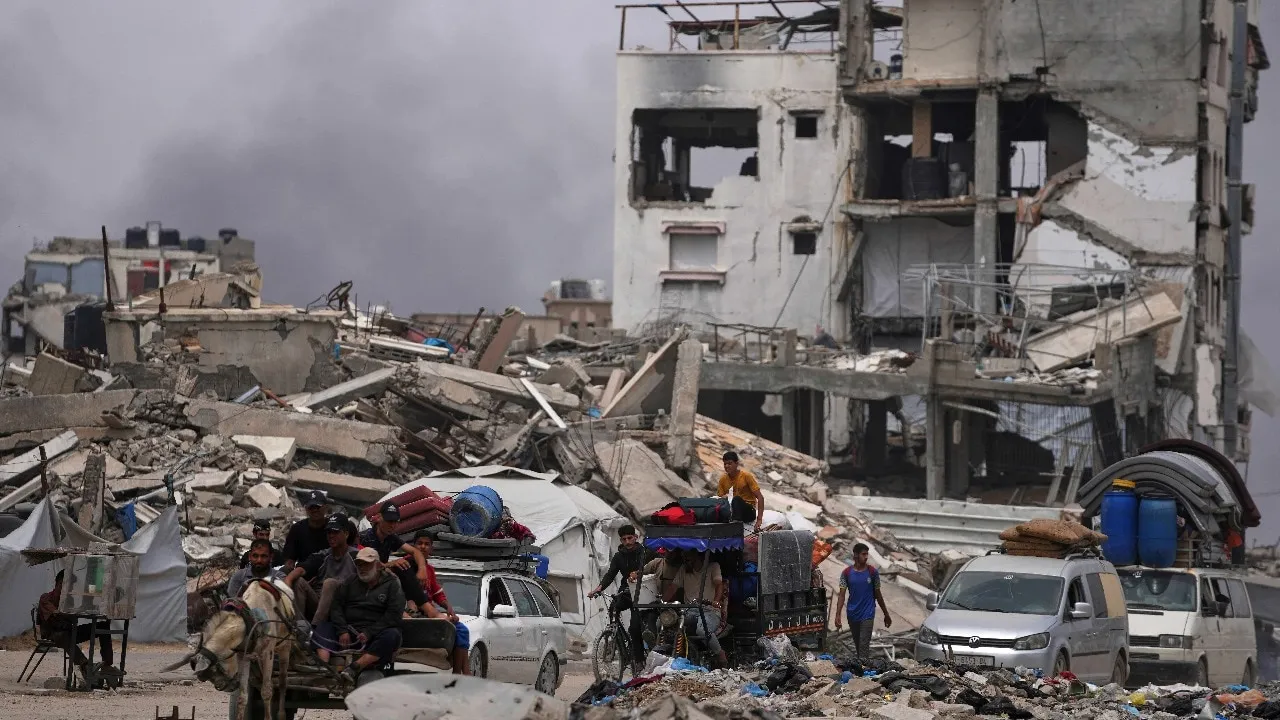 Gaza Israel Conflict - गाजा पर इजरायली हमले में 70 लोगों की मौत, नाराज  ब्रिटेन ने रोकी व्यापार वार्ता - UK Foreign Secretary pauses Israel trade  talks over Gaza as 70 people