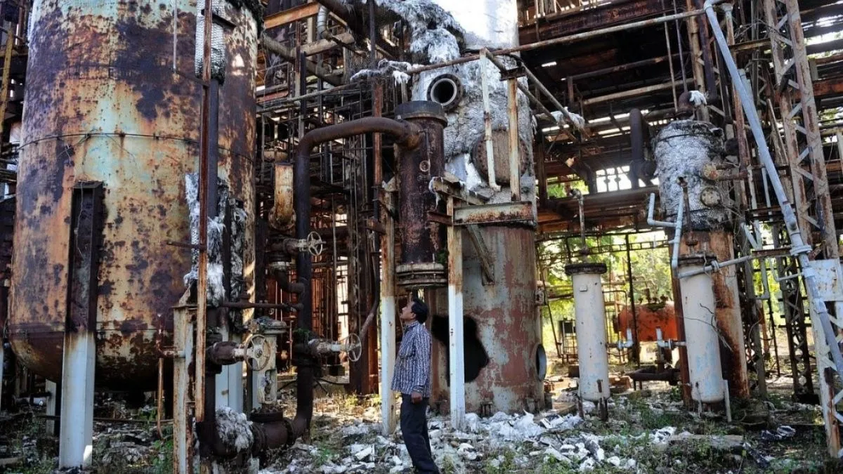 भोपाल गैस त्रासदी से जुड़े काले अध्याय का अंत... 40 साल बाद जलाया गया  यूनियन कार्बाइड का 337 टन जहरीला कचरा - Bhopal gas tragedy 337 tonnes of  toxic Union Carbide waste