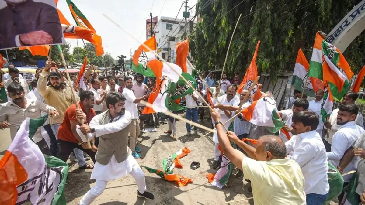 मारो और तोड़ो, जितना मारना-तोड़ना है...', पटना कांग्रेस दफ्तर पर BJP  वर्कर्स के बवाल पर बोले राहुल गांधी - Rahul Gandhi Condemns BJP Workers  Ruckus at Congress Patna Office ...