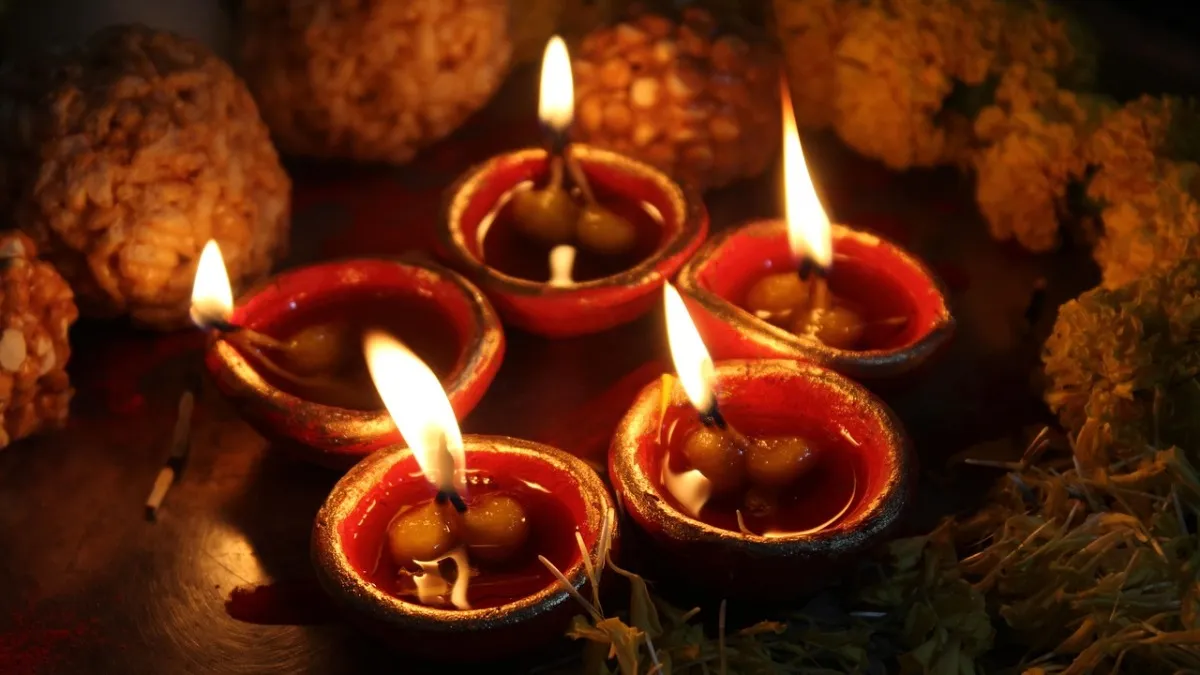 Weekend Vrat Tyohar 2026: संडे को दिवाली! 2026 में शनिवार-रविवार की छुट्टी  में आएंगे ये 10 बड़े व्रत-त्योहार - weekend vrat tyohar 2026 diwali  Shardiye navratri pitru paksha devshayani ...