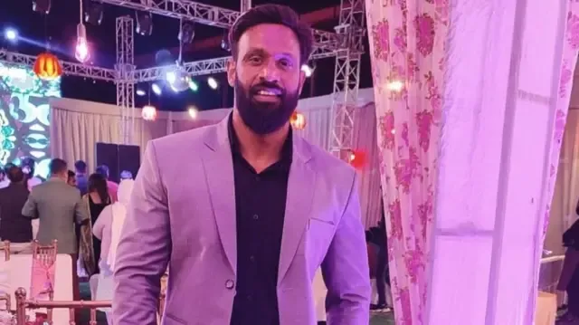 उत्तराखंड: दुकान के नाम से शुरू हुआ विवाद थाने पहुँचा, 'मोहम्मद दीपक' पर  एफ़आईआर - BBC News हिंदी