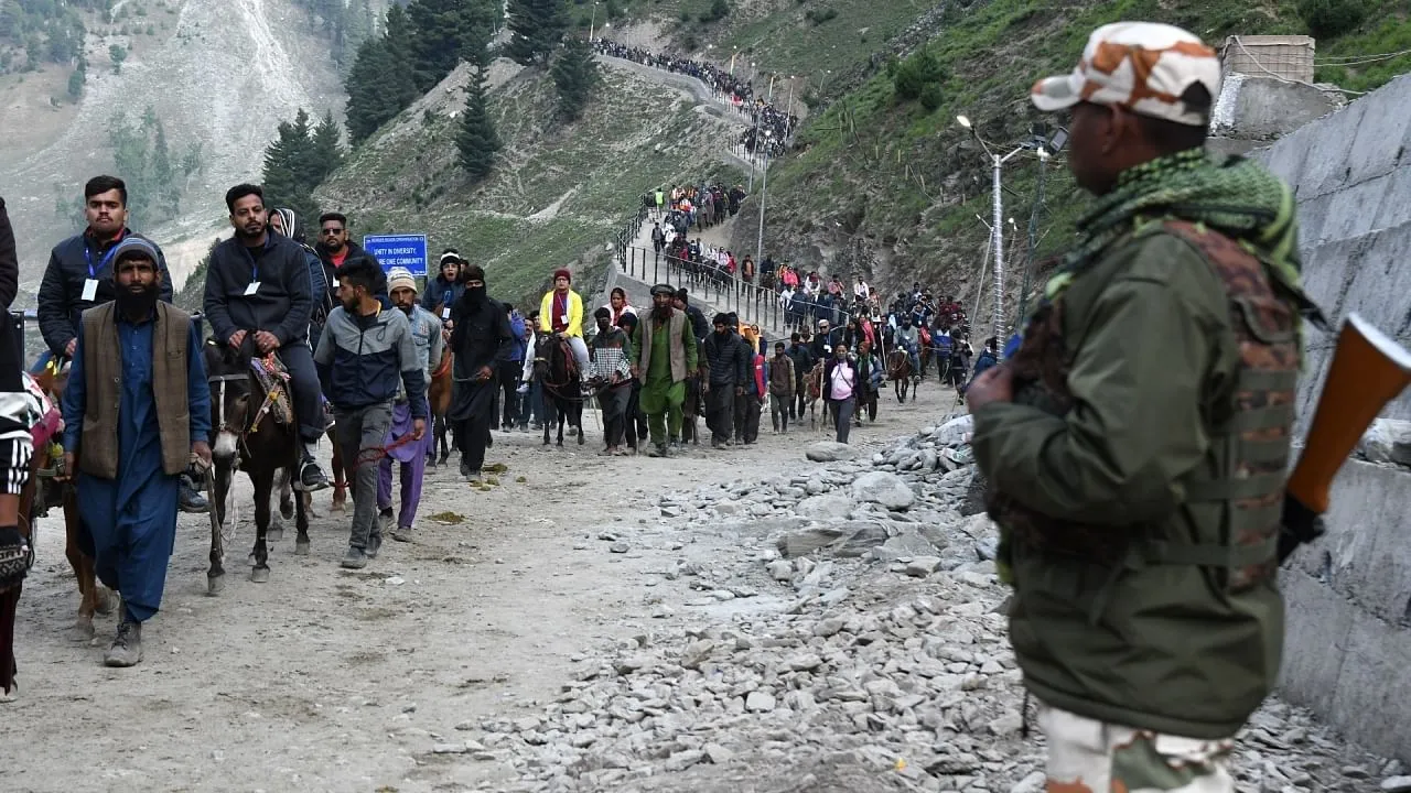 Shri Amarnath Yatra This Year 581 Companies From Various Central Armed  Police Forces Will Be Deployed - Amar Ujala Hindi News Live - अमरनाथ यात्रा  2025:इस साल सुरक्षा के अभूतपूर्व इंतजाम, Capf