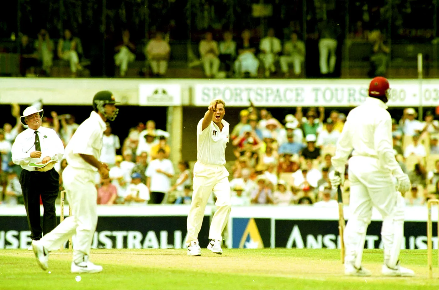 Pavilion's that way, mate: after getting rid of Carl Hooper in Sydney, 1996