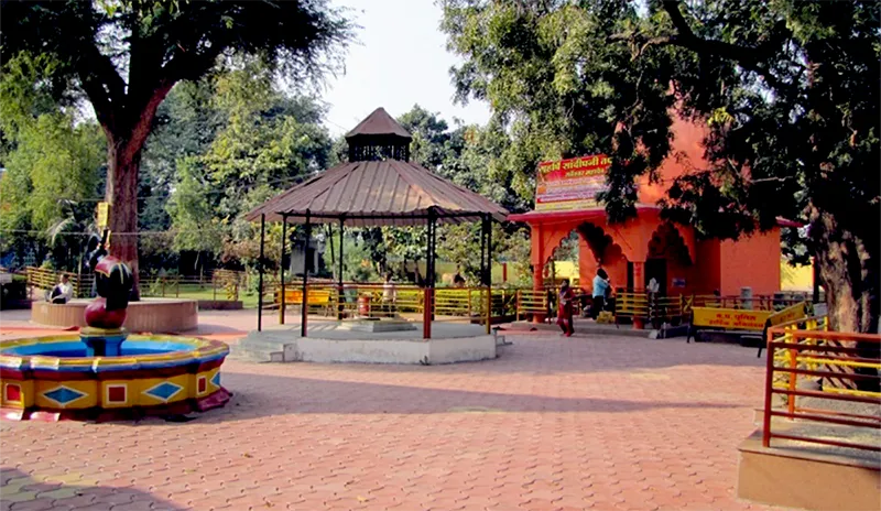 श्रीकृष्ण ने यहां बैठकर किया था अंक लिखने का अभ्यास | Sandipani Ashram  Ujjain - DHARMWANI.COM