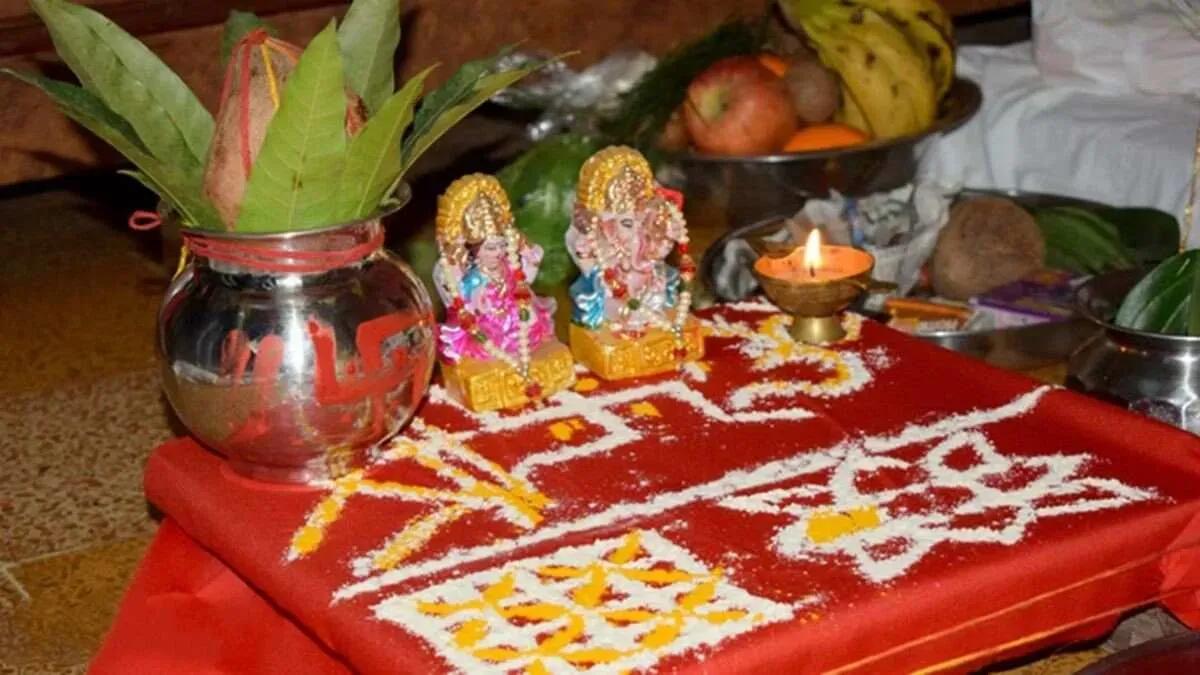 Diwali 2024: क्या पुरानी लक्ष्मी-गणेश प्रतिमा का कर सकते हैं दिवाली पूजन  में दोबारा प्रयोग?