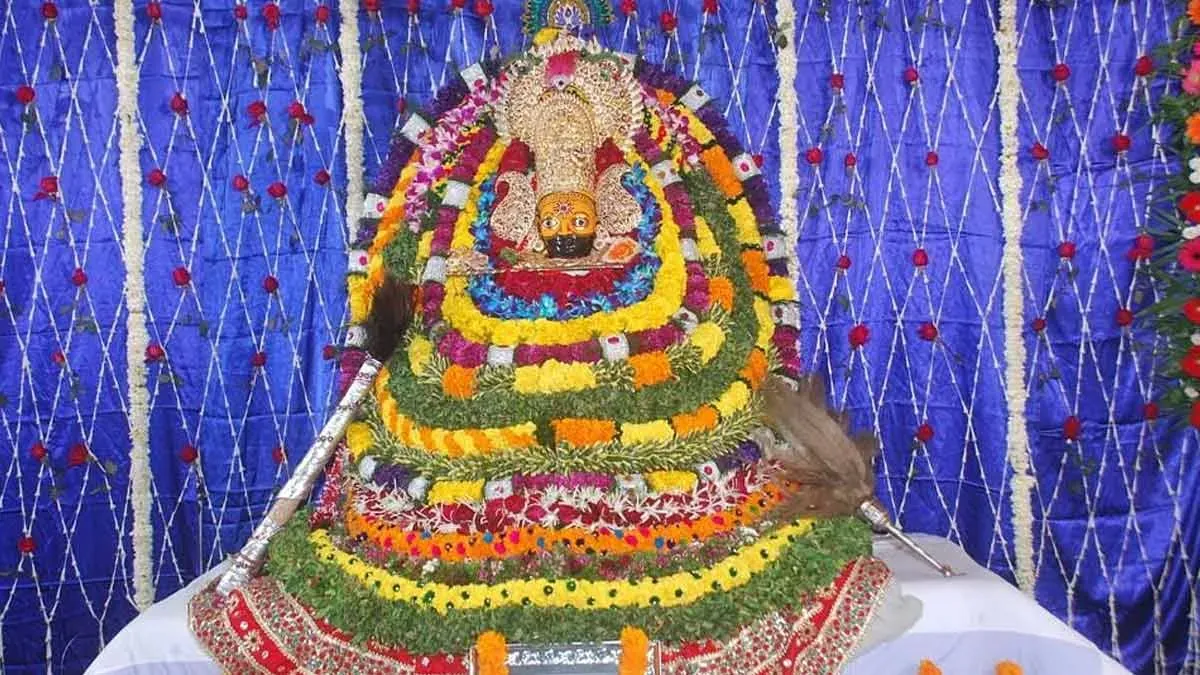 खाटू श्याम जाने वाली महिलाओं के लिए खुशखबरी, इस रूट पर शुरू हुई तेज रफ्तार  ट्रेन सेवा | new railway route to khatu shyam yatra makes journey smoother  and safer for women |