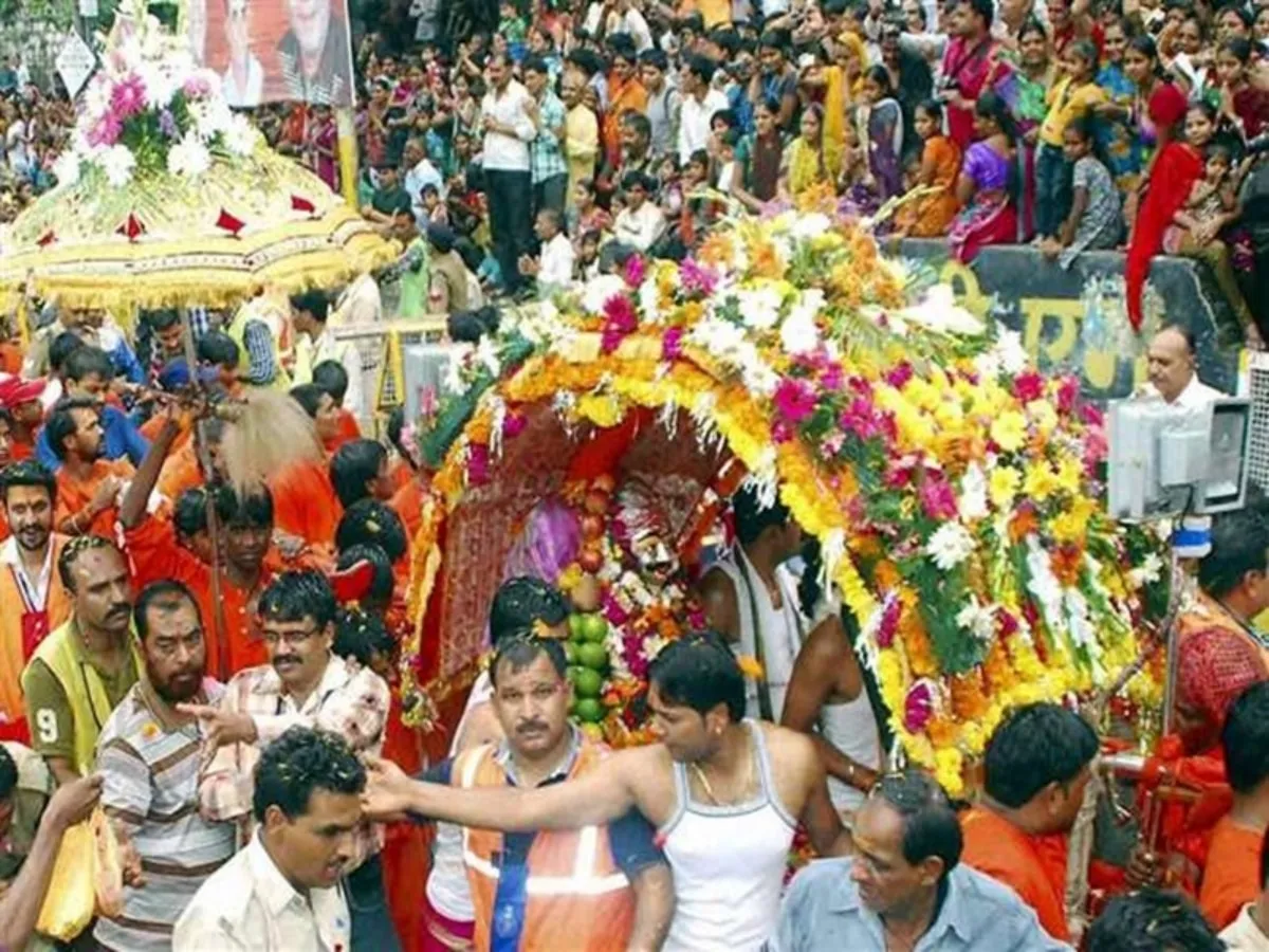 Ujjain News After 19 Years This Sawan Mahakal 10 Shahi Sawari Come Out Due  To Extra Month know Date | Mahakal Ki Sawari: इस बार महाकाल की 6 नहीं 10  सवारियां निकलेंगी,