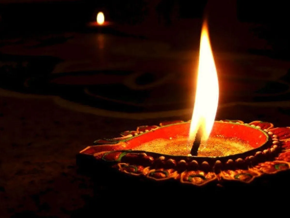 Why is Yam lamp lit on Dhanteras 2024 know the worship and mythological  belief-धनतेरस पर क्यों जलाया जाता है यम का दीपक, जानें यमराज की पूजा का  महत्व और पौराणिक मान्यता
