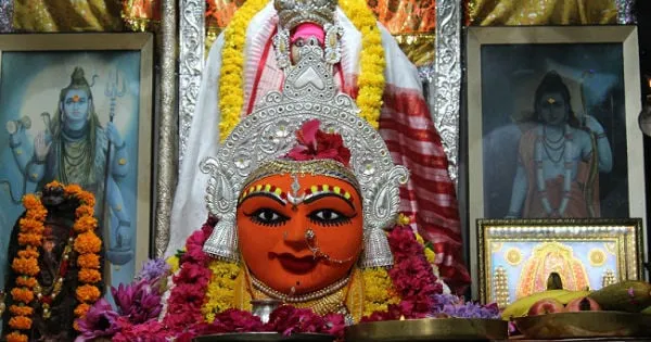 हिन्दुओं के पराक्रमी राजा विक्रमादित्य की कुलदेवी उज्जैन, मध्य प्रदेश की  श्री हरसिद्धि देवी ! - सनातन संस्था