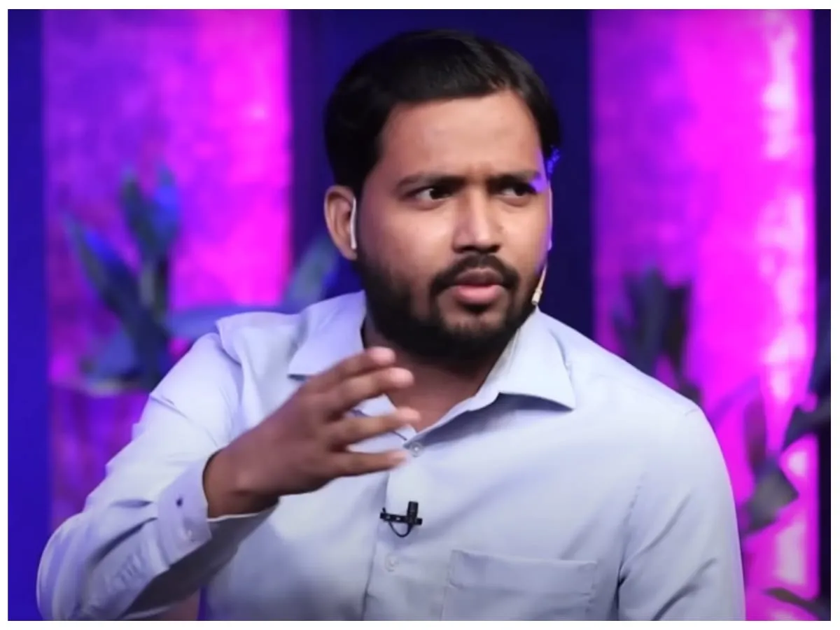Khan Sir Controversy: 'द्वंद्व समास' पर राजनीतिक द्वंद्व, कौन हैं 'खान सर',  जिनकी गिरफ्तारी की कांग्रेस भी कर रही मांग - khan sir controversial  statements khan sir real name and networth youtube subscribers congress  demands arrest - News18 हिंदी