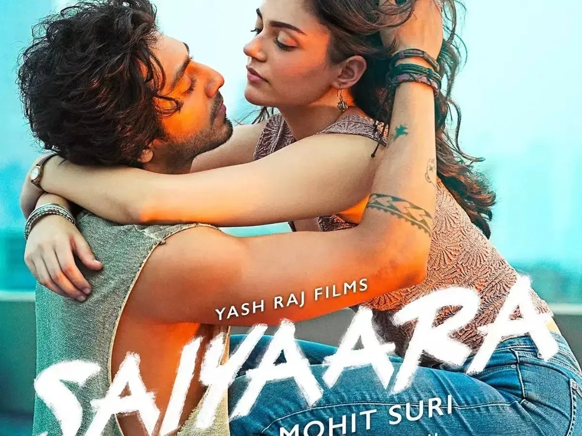 Saiyaara Public Review : सैय्यारा फिल्म देख क्यों रो रही ऑडियंस? सिनेमाघरों  से कई वीडियो वायरल, लोग बोले- 'बीती मोहब्बत...' - News18 हिंदी