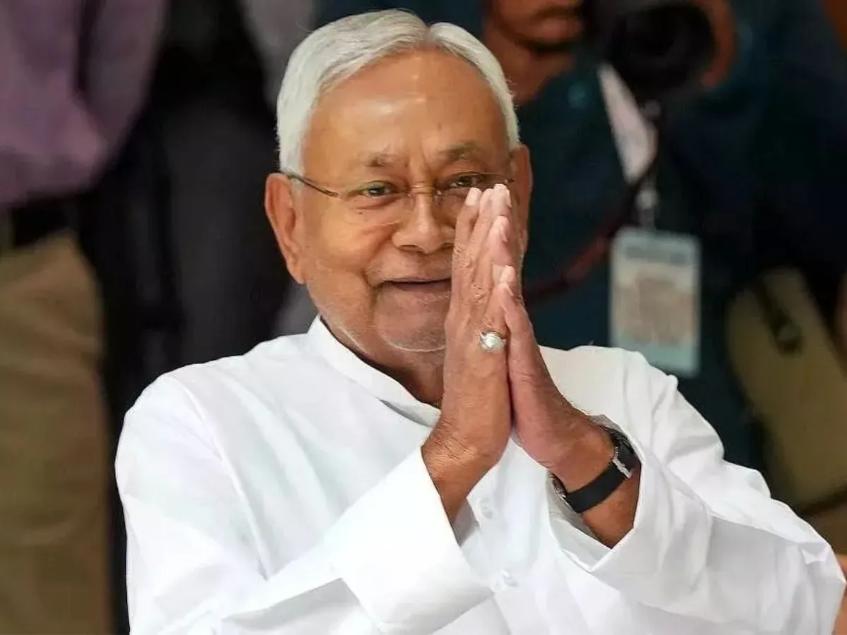 मैं नीतीश कुमार... जब गांधी मैदान में 'सुशासन बाबू' ने ली शपथ, बिहार ने  देखा '10 का दम' - Bihar News