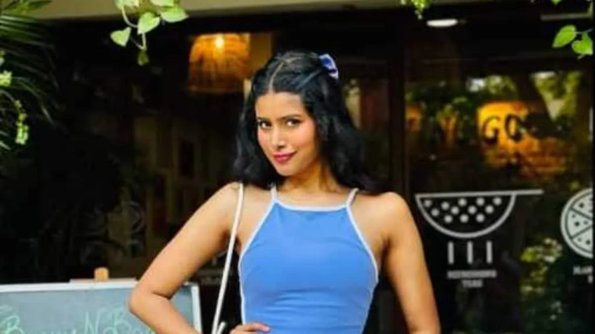 कौन है जान्हवी मल्होत्रा? जिसने मिस यूनिवर्स एमपी में सबको पीछे छोड़ दिया | Miss  Universe Mp 2025 Janhvi Malhotra Crowned Winner Runner Up Tapti Shreya  Bhopal | Asianet News Hindi