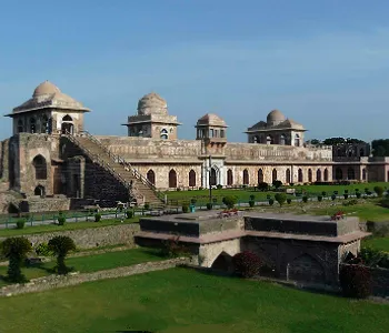 Read about Mandu tourism, places to visit, list of popular monuments, best  time to visit, how to reach, great history of Mandav