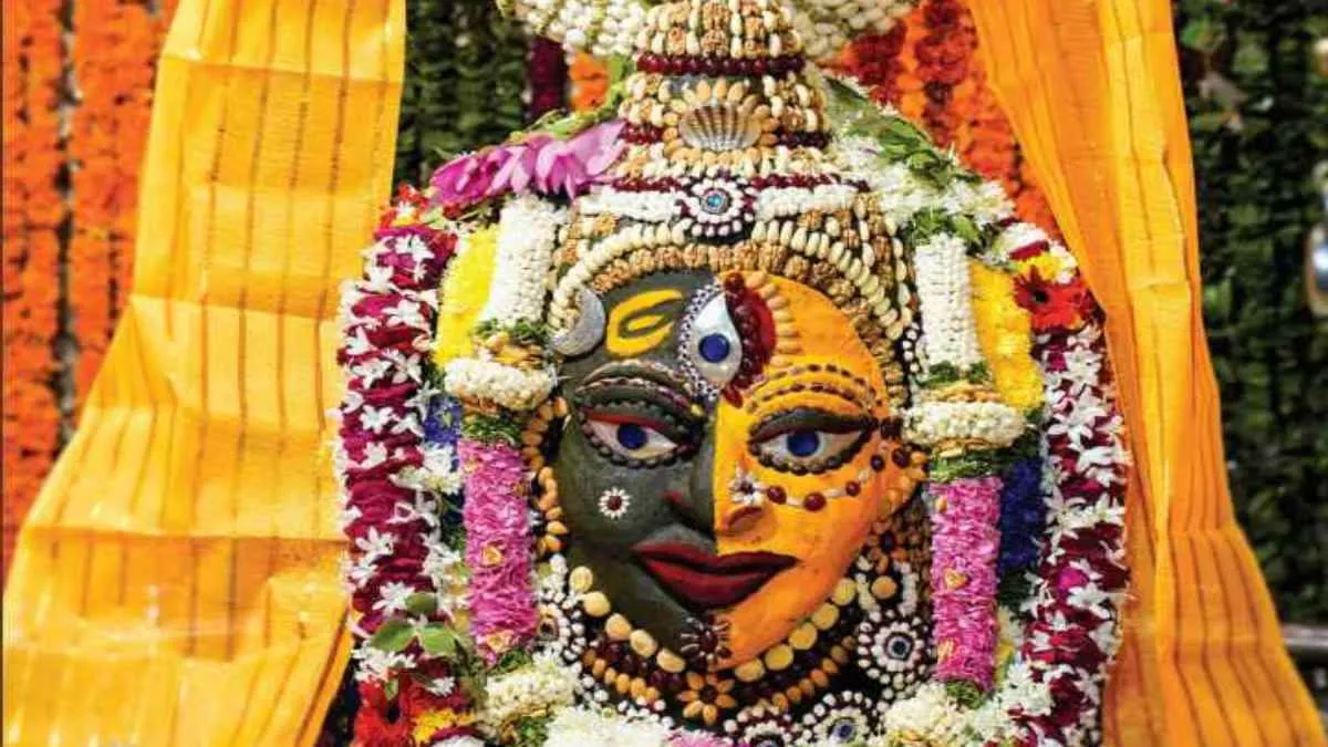 पृथ्वी के नाभि में विराजे हैं उज्जैन के श्री महाकालेश्वर, जानिए महाकाल के  बारे में रोचक बातें - shri mahakaleshwar jyotirlinga know unknown facts  about mahakal ujjain
