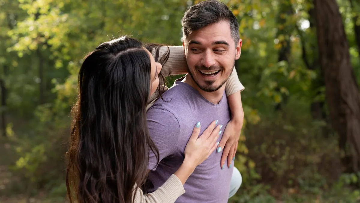 रिलेशनशिप को हेल्दी बनाए रखने के लिए भूलकर भी न करें 5 चीजें | Things To  Stop Doing For Healthy Relationship In Hindi | things to stop doing for  healthy relationship in hindi | OnlyMyHealth