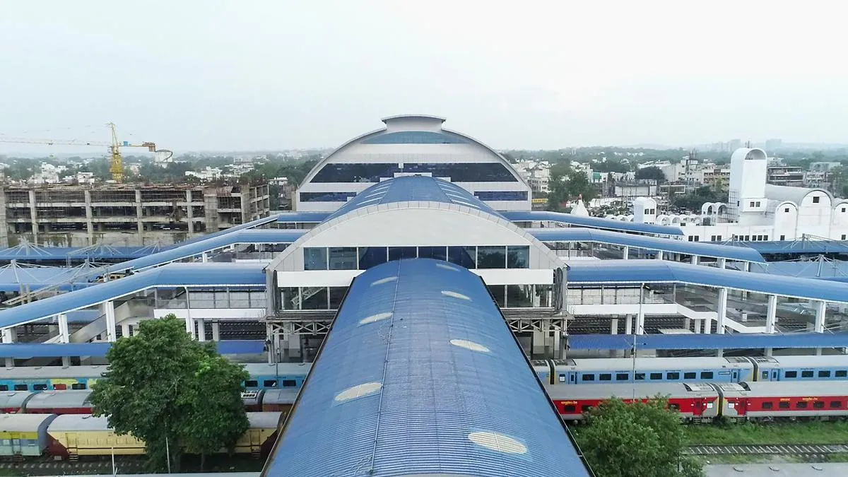 PM Modi inaugurates revamped Rani Kamlapati railway station in Bhopal -  India Today