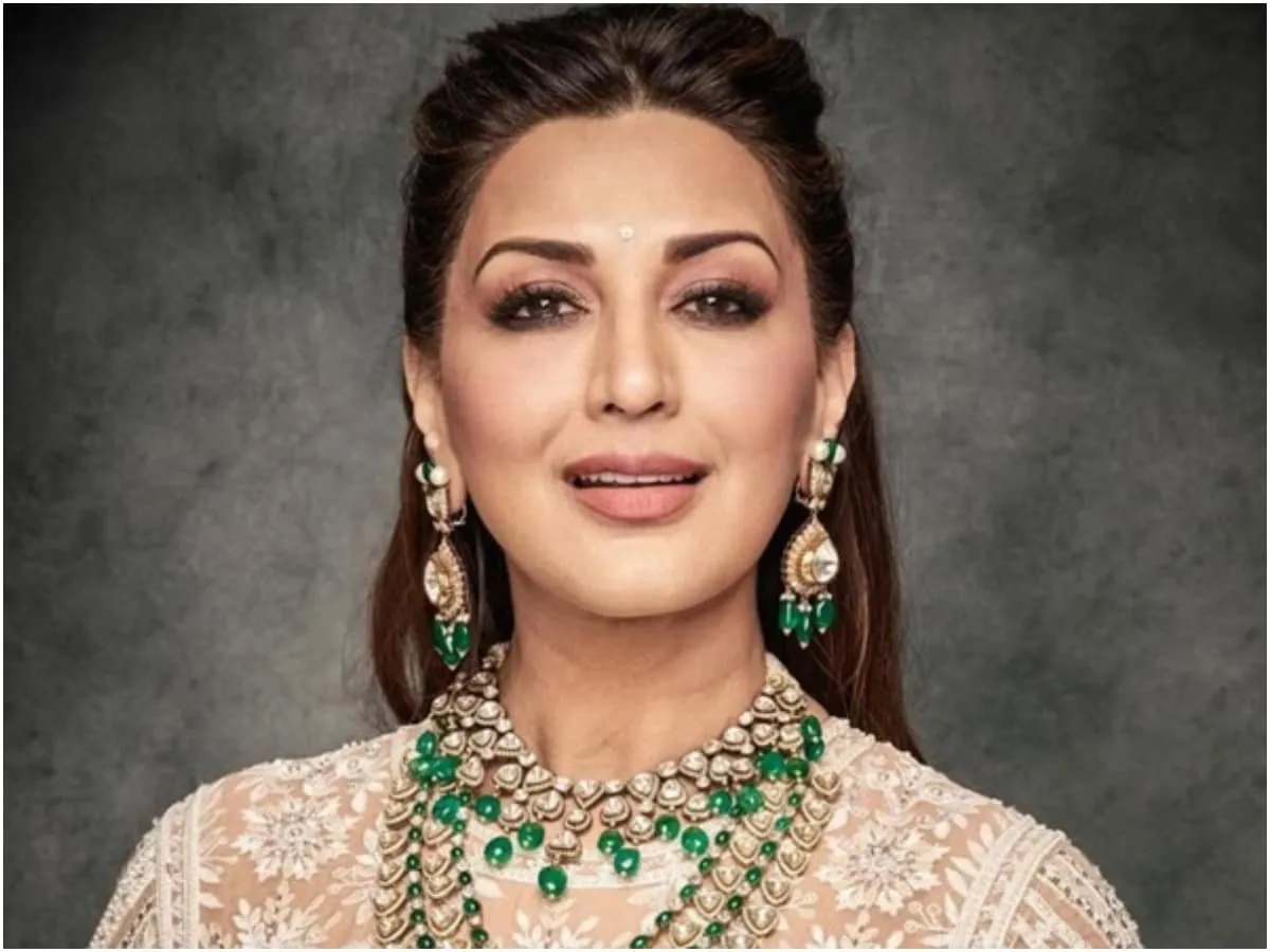 Sonali Bendre Top 7 Movies with Highest IMDb Rating Sarfarosh Hum Saath  Saath Hain Hamara Dil Aapke Paas Hai Full List सोनाली बेंद्रे की टॉप 7  फिल्में जिन्हें IMDb पर मिली सबसे