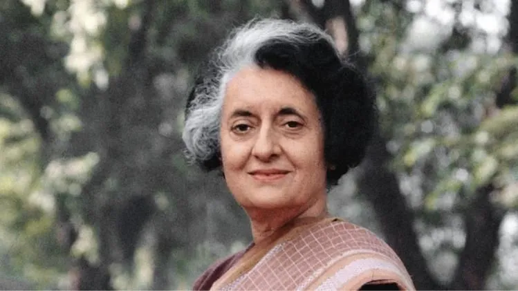 Story of Congress (E): इंदिरा गांधी ने आज के दिन ही बनाई थी नई पार्टी, क्या  हुआ पार्टी का ? जानिए कांग्रेस (ई) की पूरी कहानी - Indira Gandhi new party  Congress (