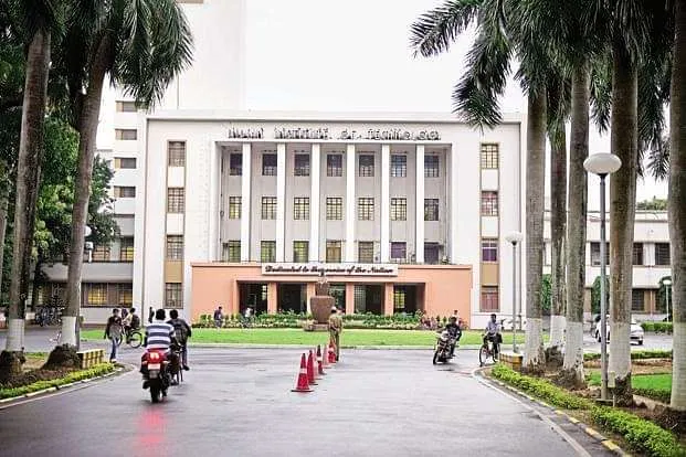 आईआईटी खड़गपुर - प्रवेश 2025, शुल्क, पाठ्यक्रम, कटऑफ, प्लेसमेंट, रैंकिंग