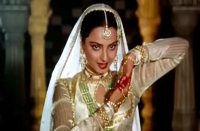 रेखा ने फ़िल्म उमराव जान के लिए नहीं लिए थे पैसे, डायरेक्टर ने फीस के बदले  अमर करने का किया था वादा - rekha did not take money for the film umrao