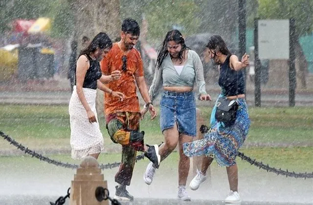 कल से लोगों को मिलेगी राहत! 17 जून तक इन राज्यों में होगी बारिश, जानें IMD  का नया अपडेट - people will get relief from tomorrow-mobile