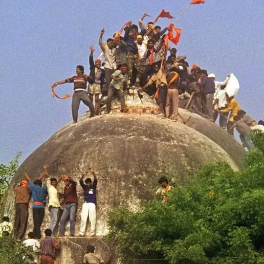 How many people had reached Ayodhya on the day of Babri demolition | बाबरी  विध्वंस के दिन अयोध्या में कितने लोग पहुंचे थे और कैसा था शहर का नजारा?