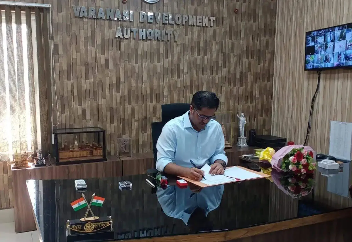पुलकित गर्ग, आईएएस-2016 ने उपाध्यक्ष वाराणसी विकास प्राधिकरण का संभाला  कार्यभार