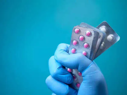 क्या भारत का फार्मा क्षेत्र चीन पर निर्भरता से बाहर आ पाएगा? - द इकनॉमिक  टाइम्स