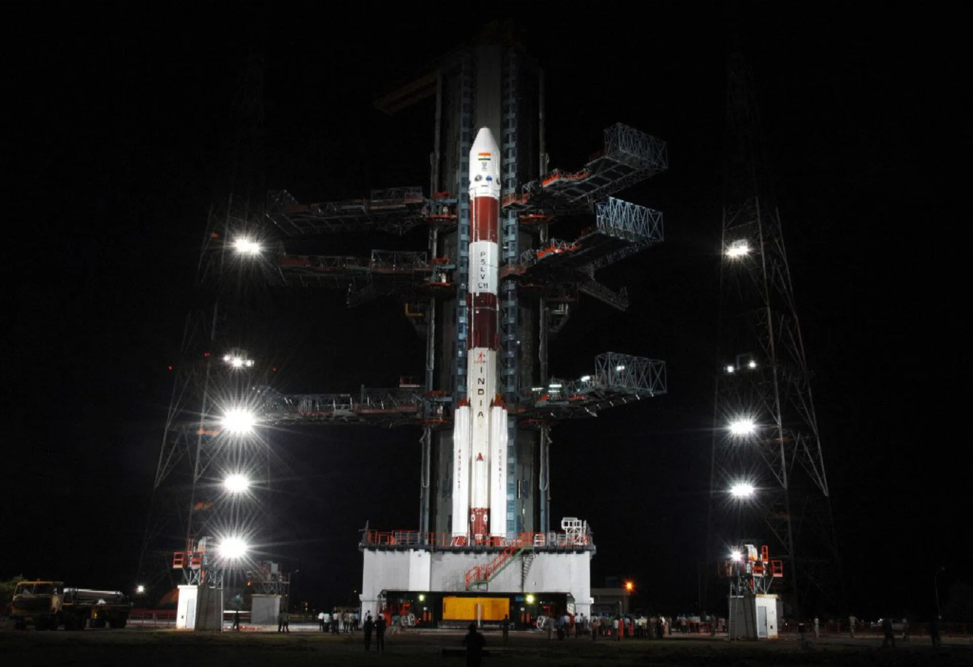 ईएसए - चंद्रयान-1 के प्रक्षेपण के लिए पूरी तैयारी