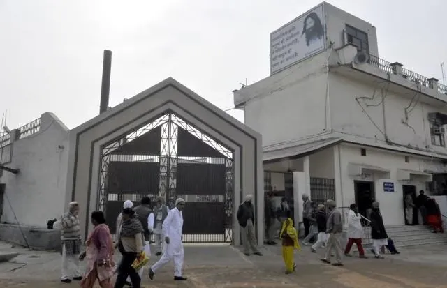Ashutosh Maharaj’s ashram in Nurmahal spreads over 100 acres.