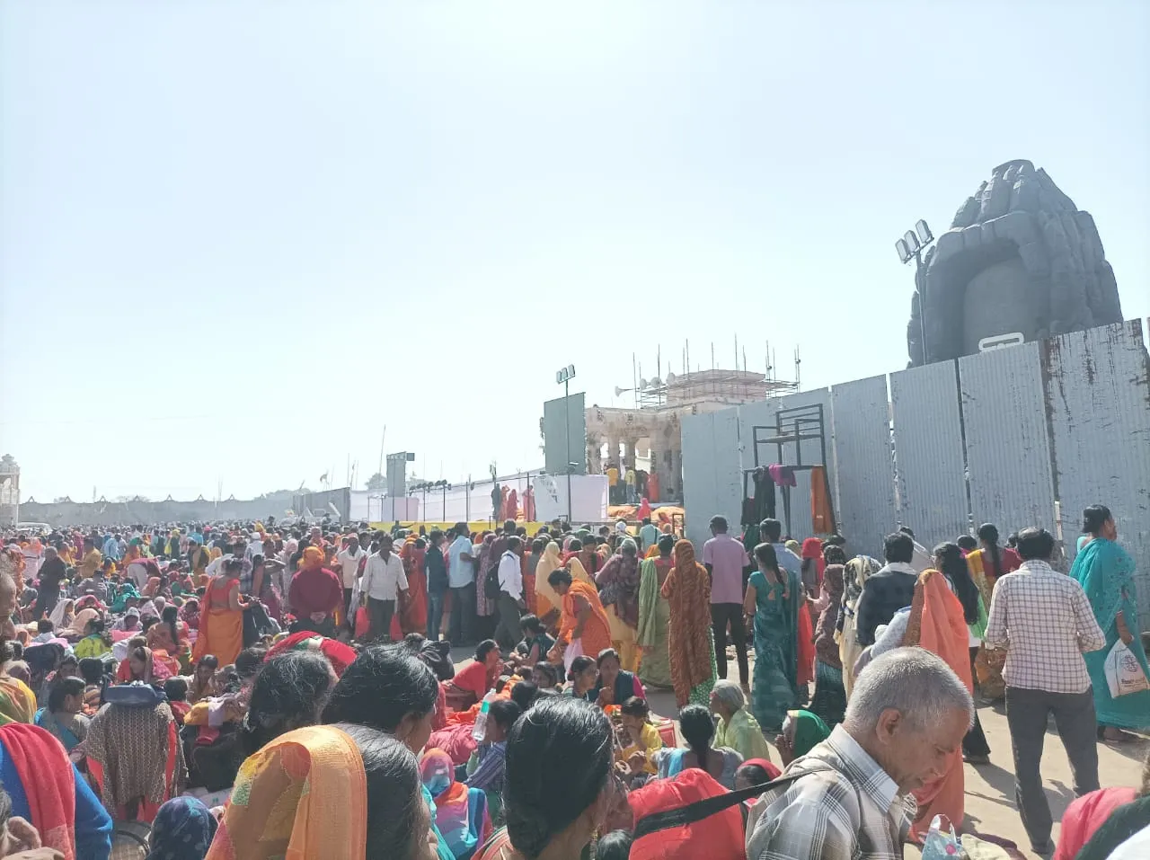 महाशिवरात्रि पर कुबेरेश्वर धाम में भक्तों का सैलाब, रुद्राक्ष महोत्सव की धूम