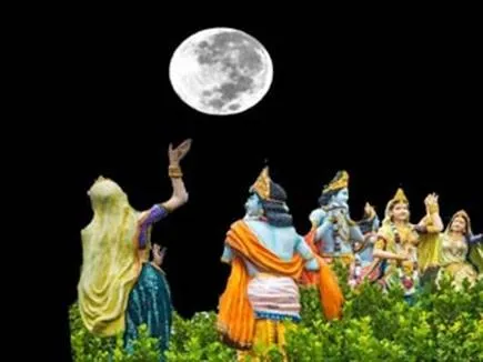 The timings of three aartis at Mahakal will change from October 8. | 8  अक्टूबर से महाकाल में तीन आरतियों का समय बदलेगा: कार्तिक कृष्ण प्रतिपदा से  फाल्गुन पूर्णिमा तक लागू ...