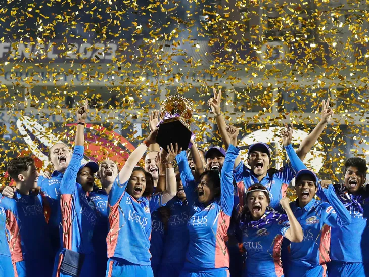 The Women's Premier League will begin on January 7 | विमेंस प्रीमियर लीग की  शुरुआत 7 जनवरी से होगी: मुंबई में लीग मैच, बड़ौदा में फाइनल खेला जा सकता  है; 27 नवंबर