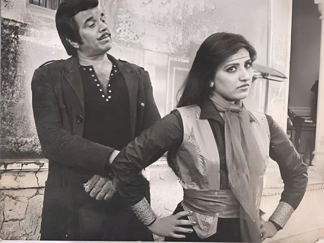 Dharmendra charmed MP with simplicity, shot 4 films: Stayed 22 days in  Mandu, explored Maheshwar on foot; fans adored his modest life - Madhya  Pradesh News | Bhaskar English