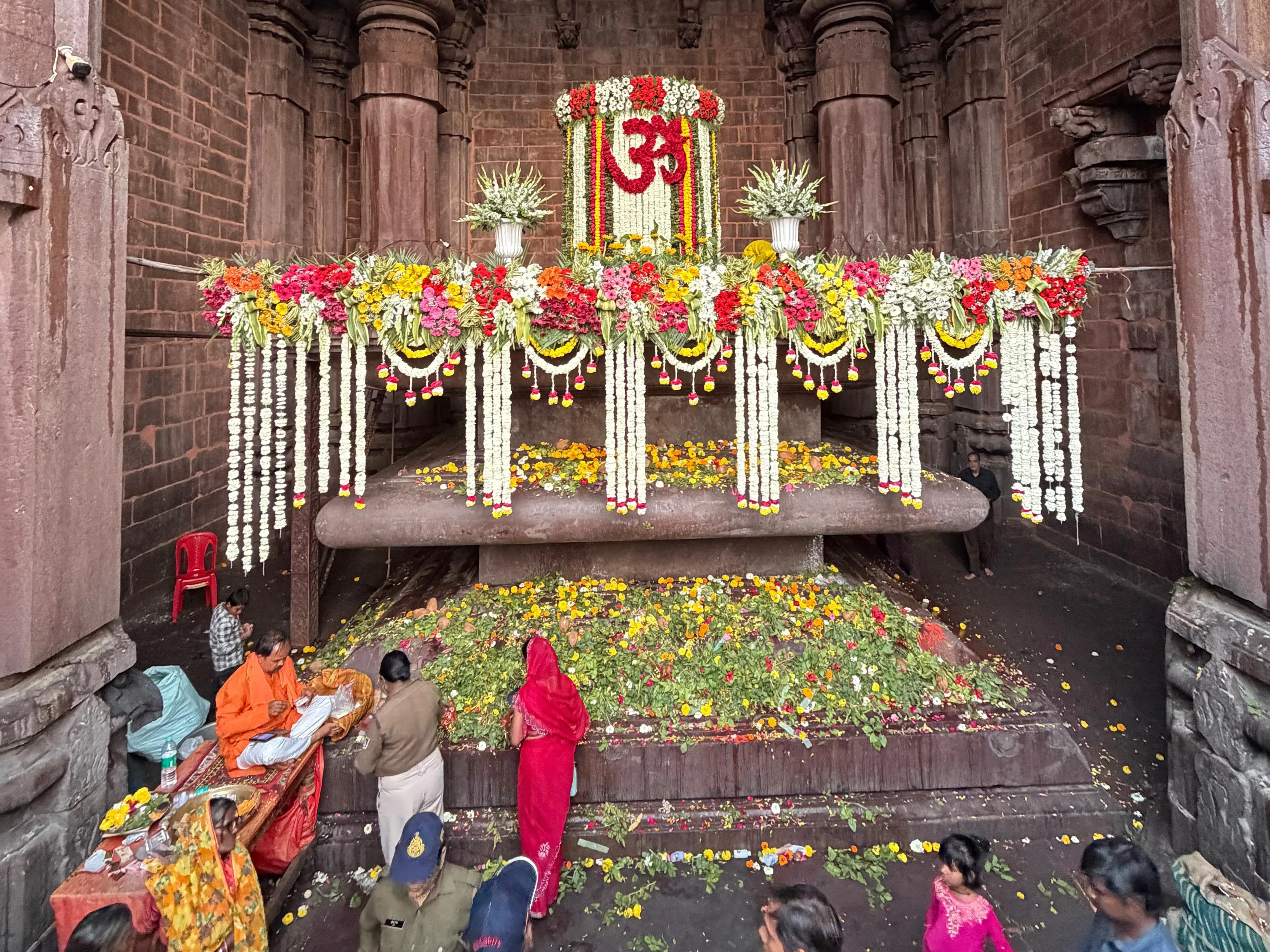 Bhojpur Shiv Mandir Mahashivratri: Security, Decorations & Darshan Updates