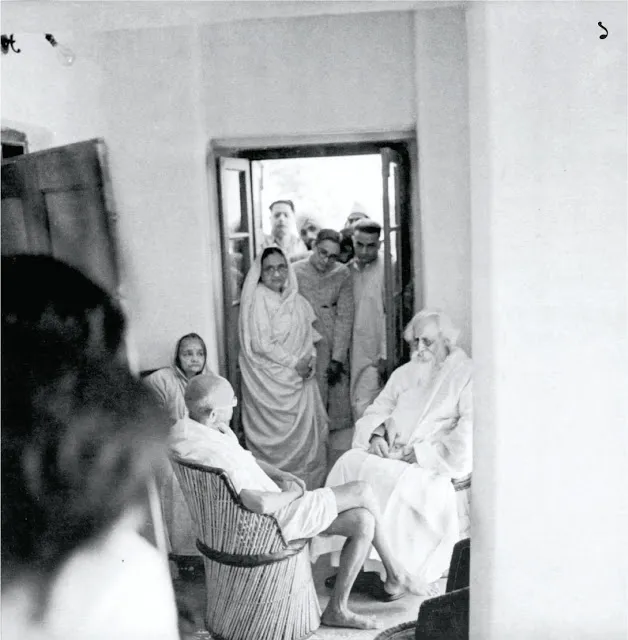 File:Rabindranath Tagore with Mahatma Gandhi and Kasturba Gandhi in  Shantiniketan.jpg - Wikimedia Commons
