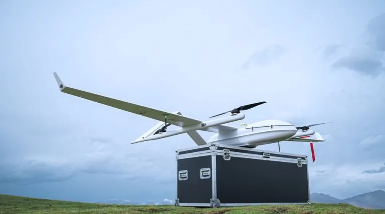 मानचित्रण और निगरानी के लिए सर्वश्रेष्ठ लंबी दूरी का फिक्स्ड विंग ड्रोन -  JOUAV