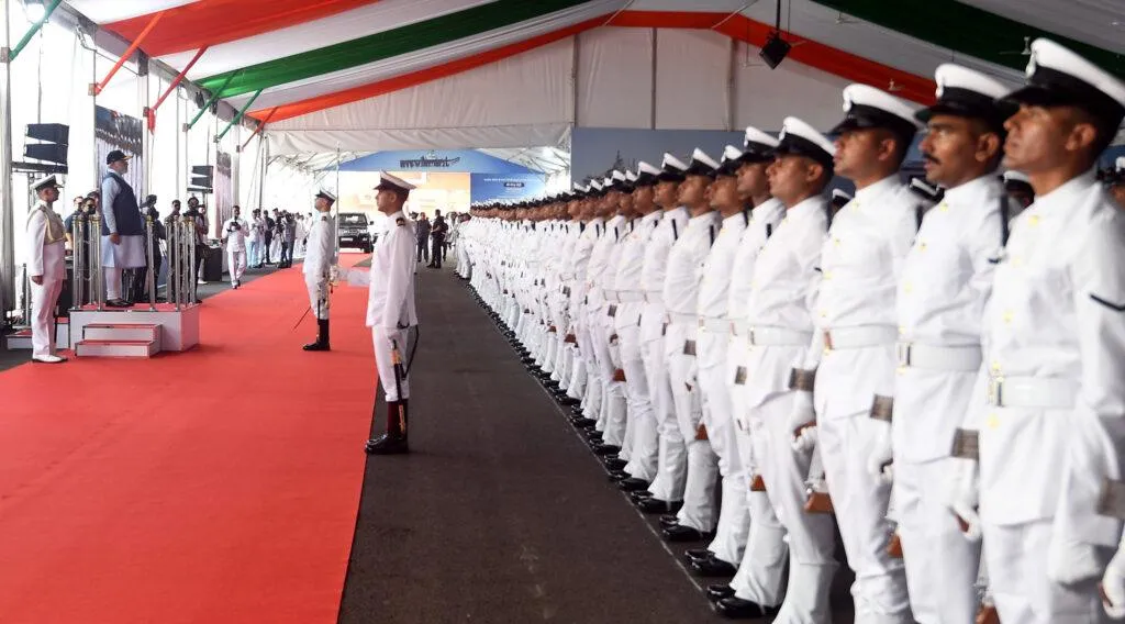 आईएनएस विक्रांत - भारतीय नौसेना का वर्तमान, अतीत और भविष्य - चिंतन