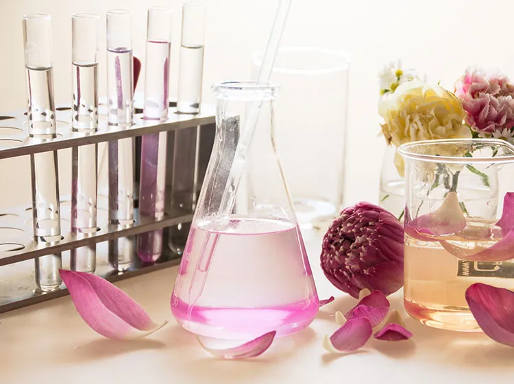 What Chemicals are used to Make Fragrances/Perfumes? - DU Organics