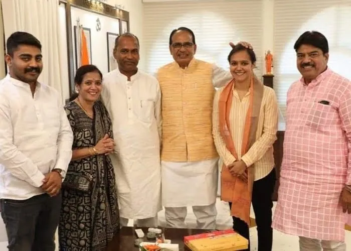 Sanskriti Somani Biography, Age, UPSC Marksheet, Rank, Optional Subject,  Preparation Strategy - IAS Bio