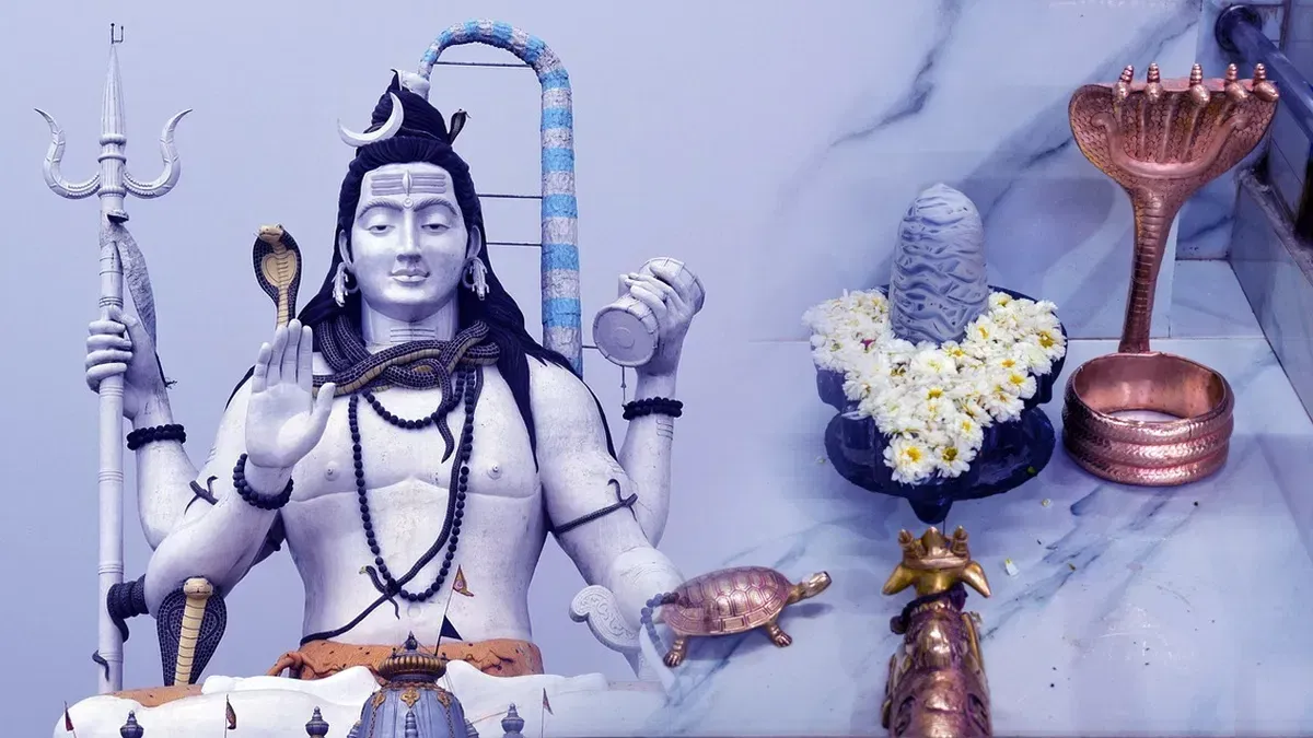 Sawan Somwar Vrat 2023: आज है सावन सोमवार का चौथा सोमवार व्रत, जानें पूजा  विधि एवं इसका महत्व | Fourth sawan somvar Vrat 2023 Lord Shiva Puja Method  Significance in Hindi