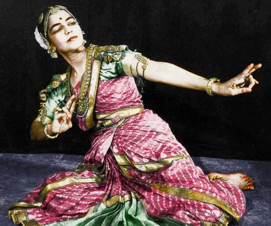 रुक्मिणी देवी अरुंडेल की परिवर्तनकारी यात्रा: भरतनाट्यम को नए क्षितिज तक ले  जाना - कल्याणी कला मंदिर