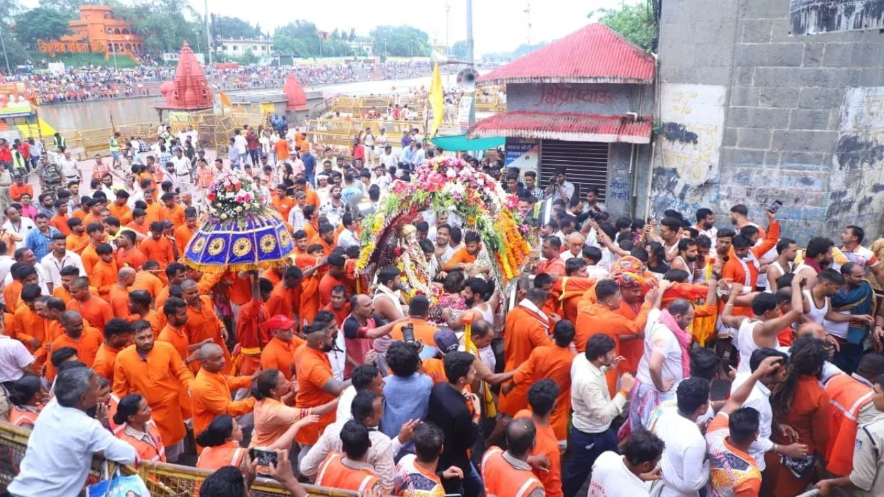 महाकाल की सवारी के दौरान होगा ये बड़ा बदलाव, इस बार घाट पर नहीं होगी पूजा |  Ujjain Baba Mahakal second sawari taken out in Sawan 2024 puja not held at  this