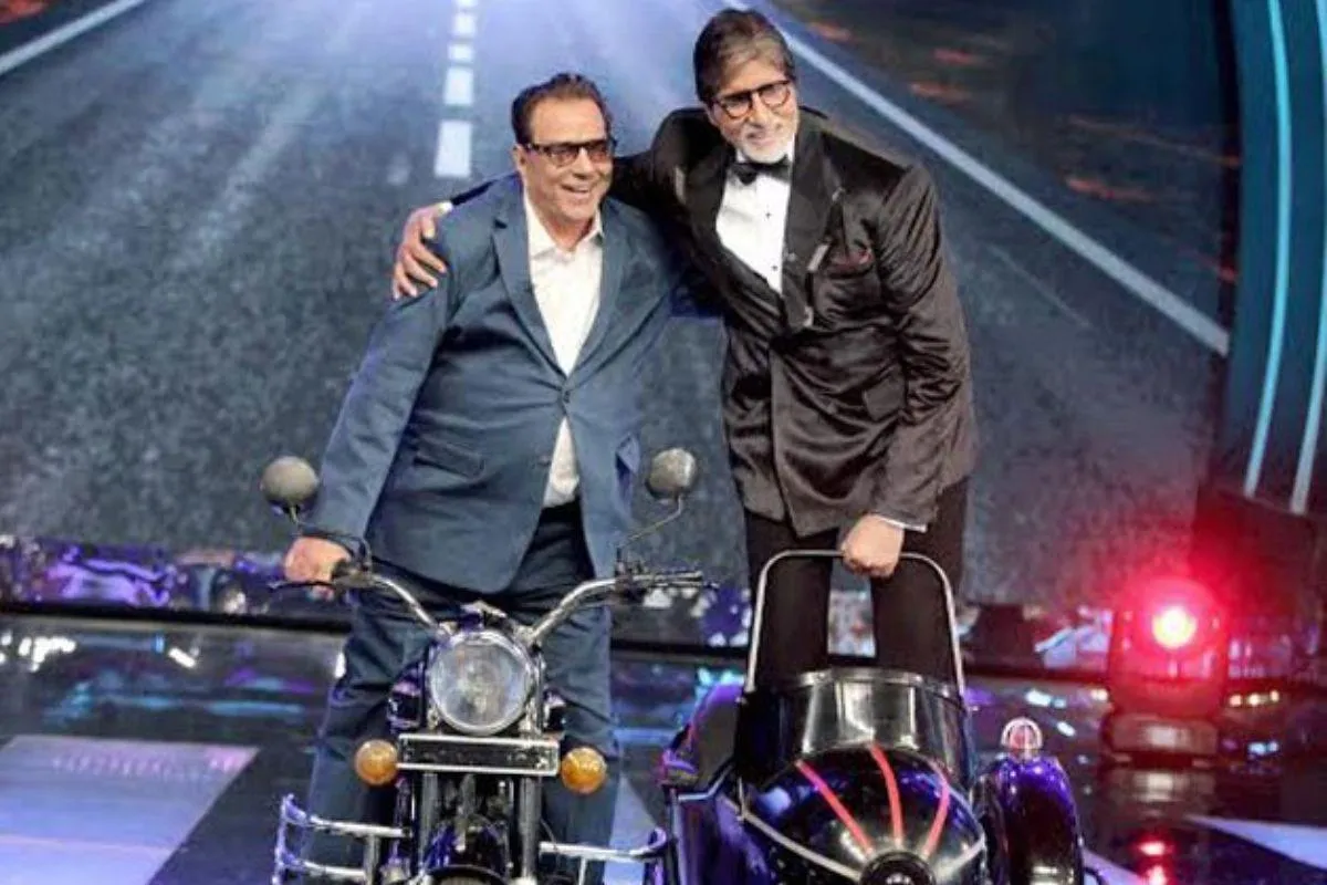 Amitabh Bachchan-Dharmendra Friendship: 'शोले' के जय-वीरू की तरह थी इस  फिल्म में जिगरी दोस्तों की जोड़ी, 2 करोड़ लगाकार मालामाल हुए मेकर्स |  Patrika News | हिन्दी न्यूज